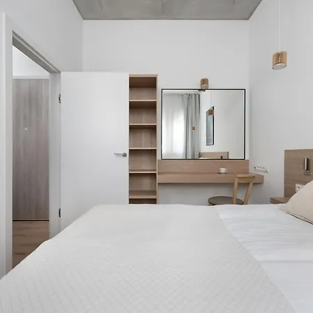 דירה Piekarnia Zywa Kultura Atmospheric In By Renters ורוצלב