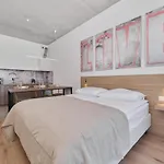 Piekarnia Zywa Kultura Atmospheric In By Renters Apartment *