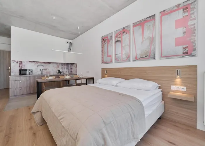 Piekarnia Zywa Kultura Atmospheric In By Renters Appartamento *